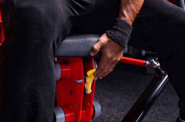 Converging Chest Press - Image 6
